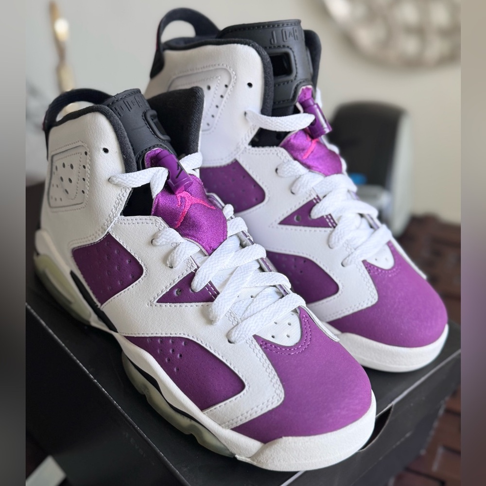 Air Jordan 6 Retro GG Pink Grape - 543390-127 - GS Size 6 - 100% Authentic - NIB